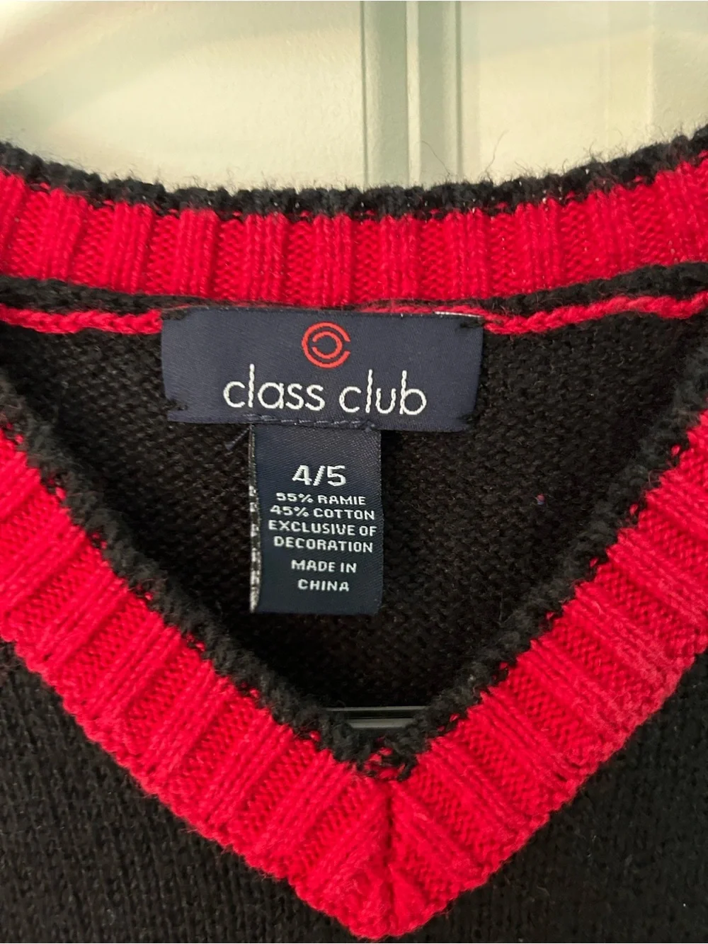 Class Club Black & Red V-Neck Knit Kids Sweater Vest size 4/5